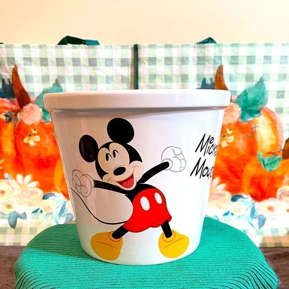 Disney Mickey Mouse ceramic large popcorn bowl NWT